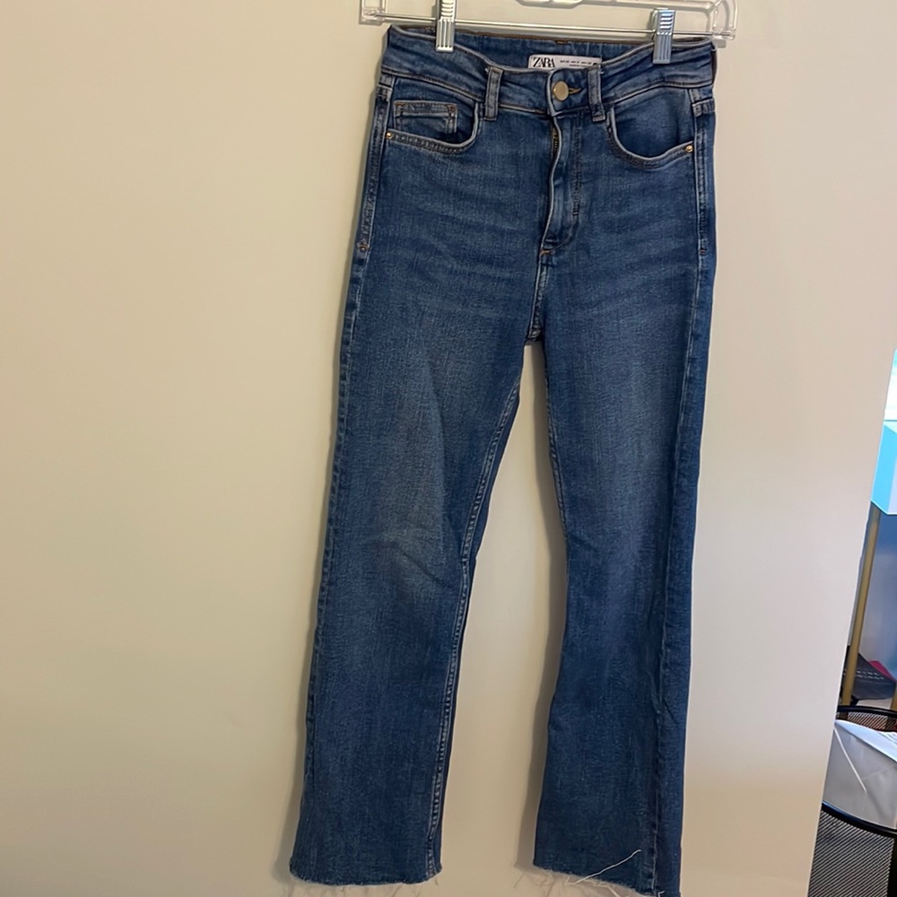 Cropped flare Zara jeans.
